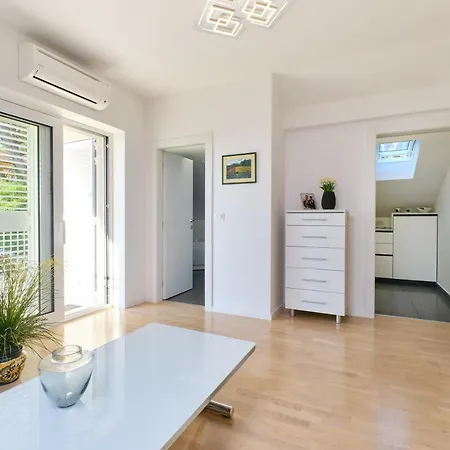 Apartment Brunohome - Design By The Sea *
