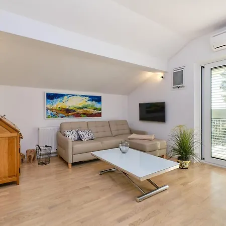 Brunohome - Design By The Sea Apartman