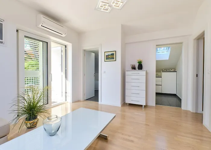 Apartment Brunohome - Design By The Sea *