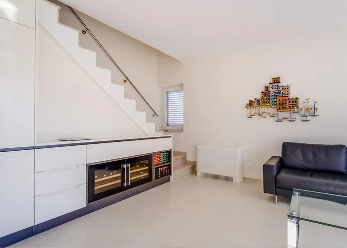 Brunohome - Design By The Sea Apartment Mali Losinj