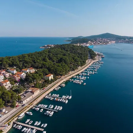 Brunohome - Design By The Sea Apartament *